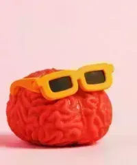 Почему мозг воспринимает воображение как реальность (и как это использовать)
